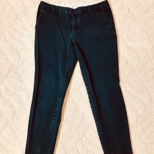 Navy blue cropped slacks